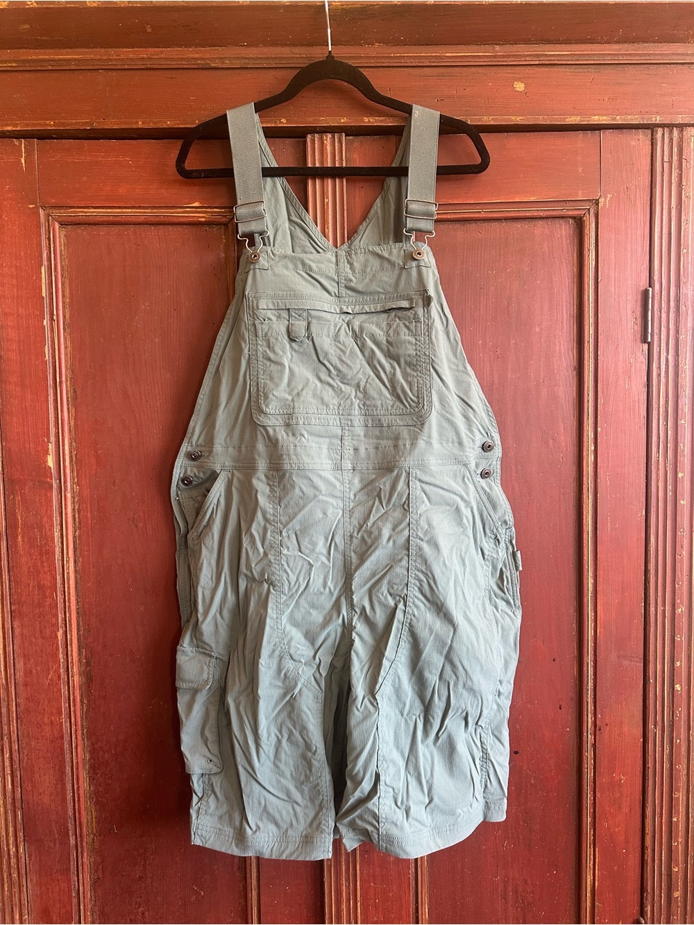 Duluth Trading Co Sage Green Workwear Overall Shorts